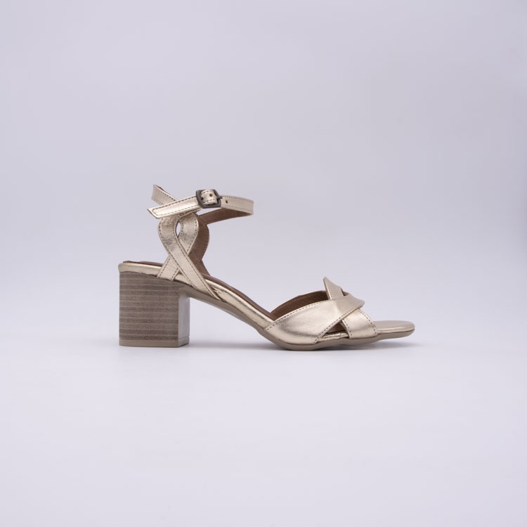 Bueno<br>elvira oro dore