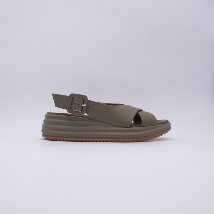 Bueno<br>enora brook    