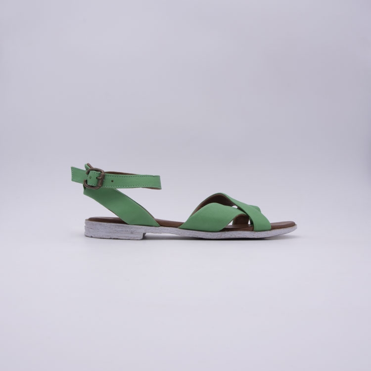 Bueno<br>evanescence leaf    