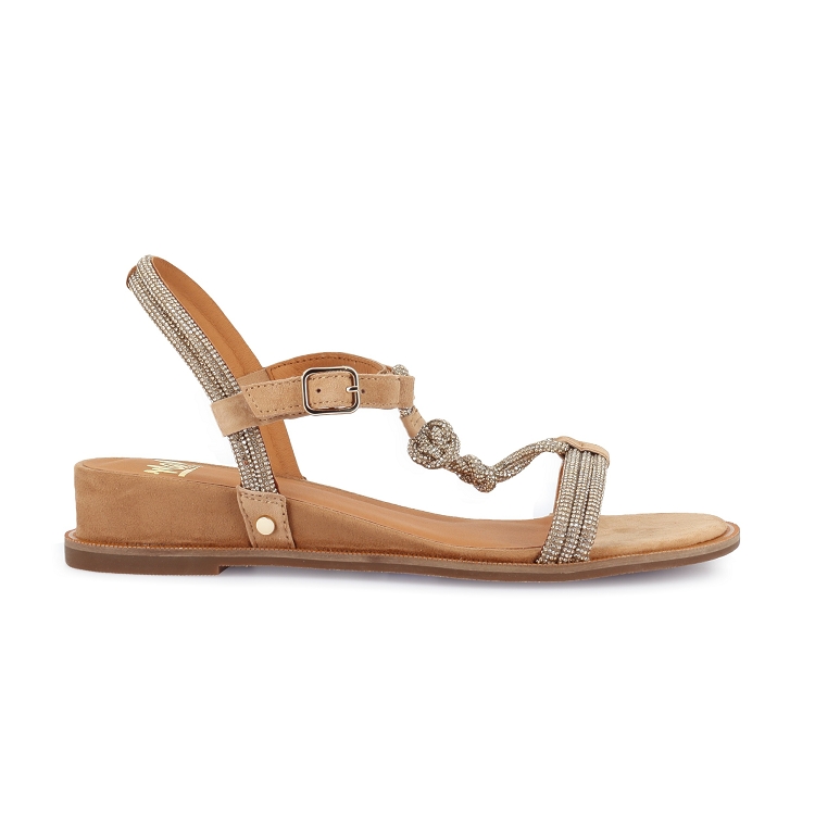 Mam zelle<br>okapi camel