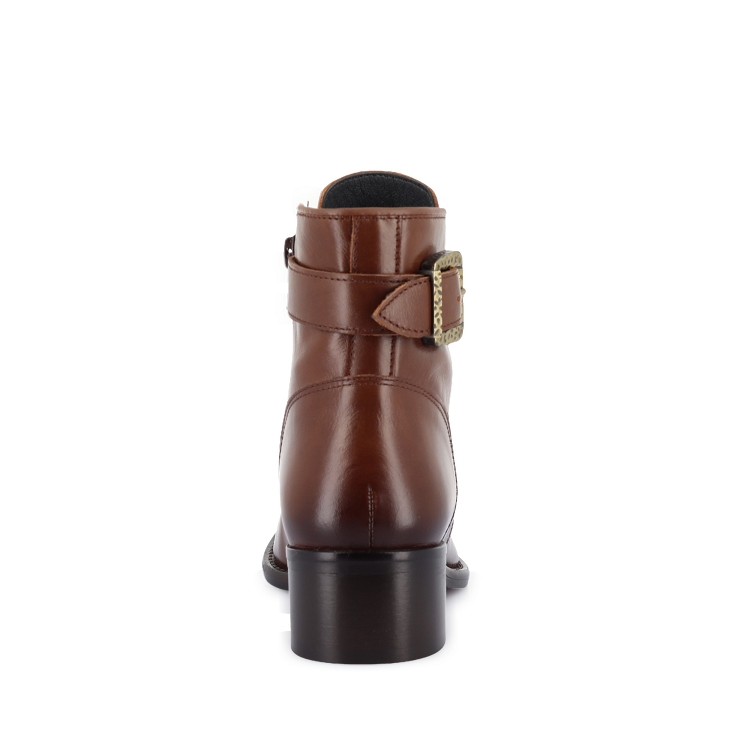 Follia dolce<br>maggie parma matute    7402801_4